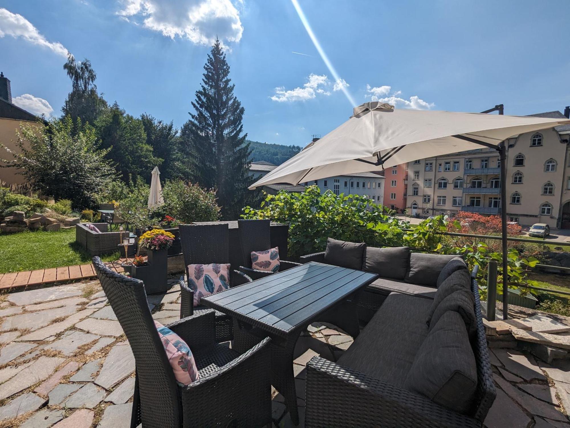 Hw2B - Urlaubsmagie - Wohlfuehlwohnung Mit Balkon, Pool, Sauna & Terrasse Sebnitz Exterior foto